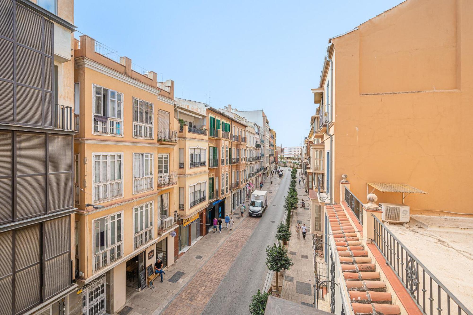 Dona Elvira Carreteria Apartment Malaga Exterior photo