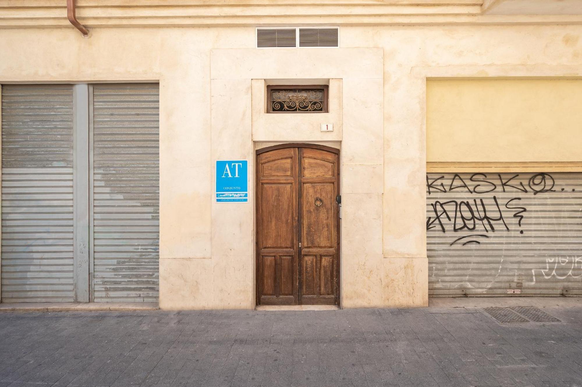 Dona Elvira Carreteria Apartment Malaga Room photo